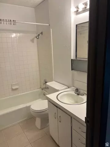 Bath - 840 E 275 N, Logan, UT 84321 photo 1 of 1