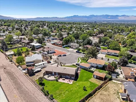 View/Area - 1489 E Verde Cir S, Sandy, UT 84093 photo 3 of 5
