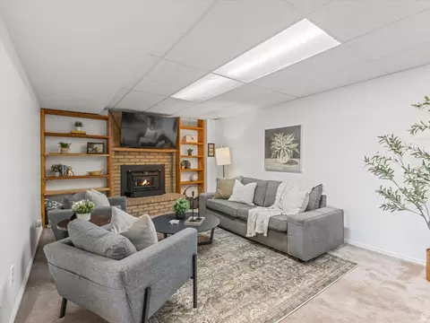 Living - 1489 E Verde Cir S, Sandy, UT 84093 photo 6 of 6
