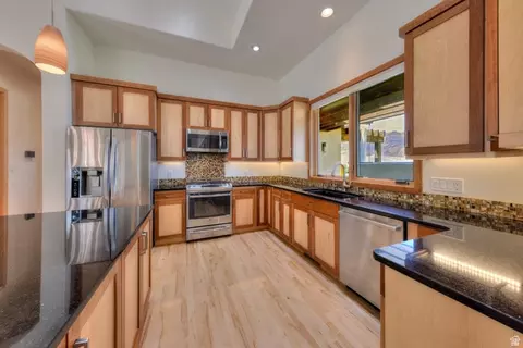 Kitchen - 4251 E Lipizzan Jump, Moab, UT 84532 photo 2 of 3