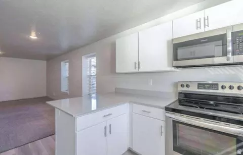 Kitchen - 1167 E Telegraph St, Washington, UT 84780 photo 3 of 3