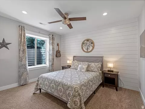 Bedroom - 2138 Eagle Crest Dr, Draper, UT 84020 photo 7 of 8