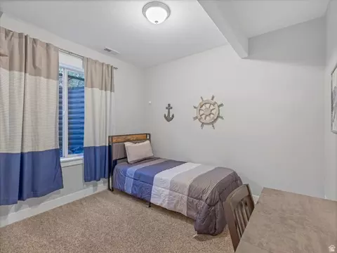 Bedroom - 2138 Eagle Crest Dr, Draper, UT 84020 photo 8 of 8