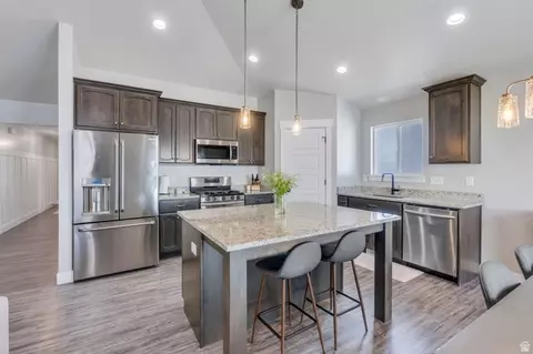 Kitchen - 4098 N Fairfield Dr, Eagle Mountain, UT 84005 photo 1 of 3