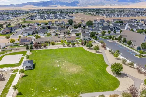 View/Area - 4098 N Fairfield Dr, Eagle Mountain, UT 84005 photo 3 of 10