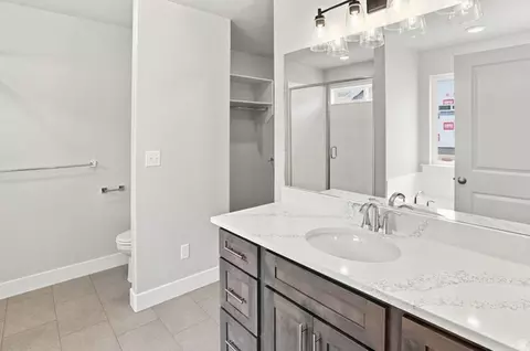 Bath - 839 S 270 E #9, Smithfield, UT 84335 photo 2 of 4