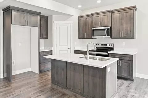 Kitchen - 839 S 270 E #9, Smithfield, UT 84335 photo 3 of 7