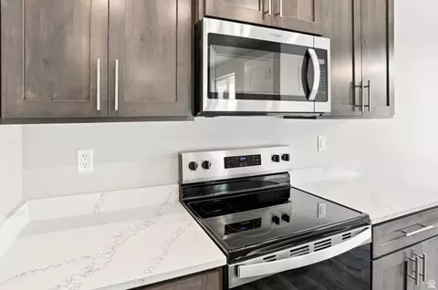 Kitchen - 839 S 270 E #9, Smithfield, UT 84335 photo 5 of 7