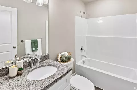 Bath - 843 S 270 E #10, Smithfield, UT 84335 photo 4 of 4