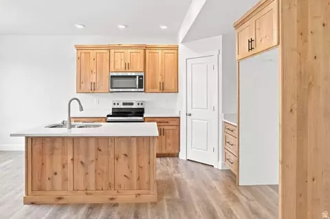 Kitchen - 843 S 270 E #10, Smithfield, UT 84335 photo 3 of 6