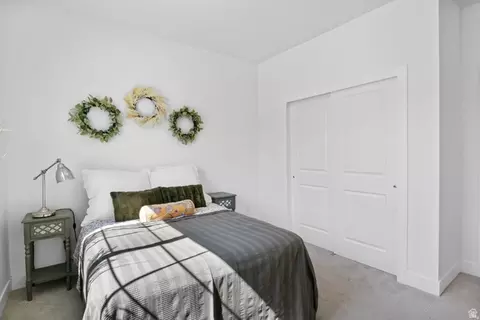Bedroom - 5420 N Cliffrose Dr, Eagle Mountain, UT 84005 photo 2 of 5