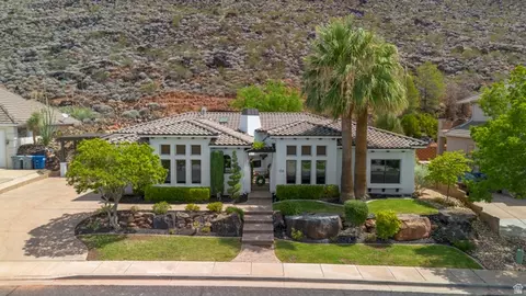 136 N Shadow Point Dr, Saint George, UT 84770