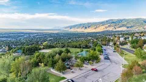 View/Area - 3829 S 400 E, Bountiful, UT 84010 photo 3 of 4