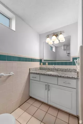 Bath - 6824 S 700 E, Midvale, UT 84047 photo 9 of 9