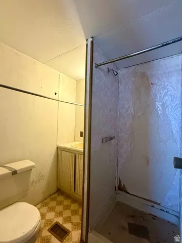 Bath - 2308 E Highway 40, Naples, UT 84078 photo 2 of 2