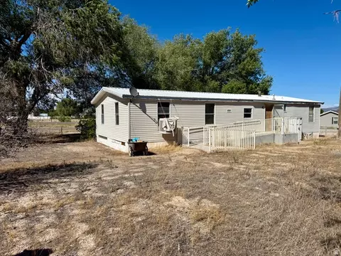 Exterior - 2308 E Highway 40, Naples, UT 84078 photo 1 of 4