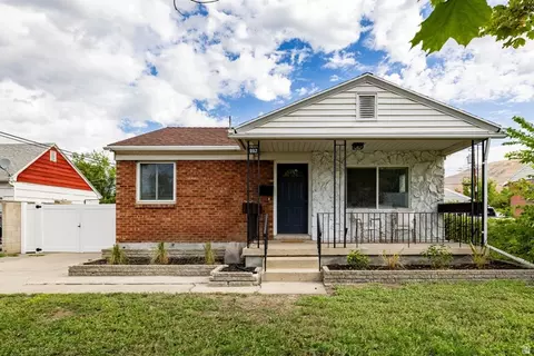 992 W Eclipse Way, Salt Lake City, UT 84116