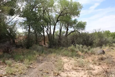Exterior - 4500 S Notom Rd, Torrey, UT 84775 photo 3 of 6