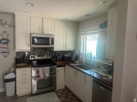 Kitchen - 276 4th St, Ogden, UT 84404 photo 1 of 2