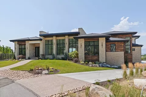 Exterior - 6 Eastern Peak Cv, Sandy, UT 84092 photo 9 of 20