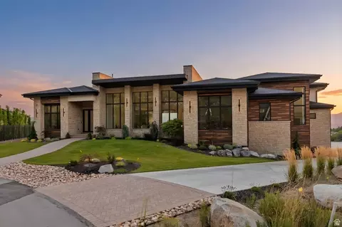 Exterior - 6 Eastern Peak Cv, Sandy, UT 84092 photo 5 of 20