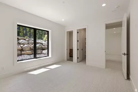 Bedroom - 6 Eastern Peak Cv, Sandy, UT 84092 photo 11 of 17