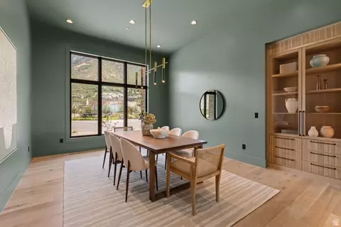Dining - 6 Eastern Peak Cv, Sandy, UT 84092 photo 1 of 3