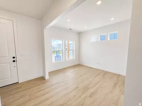 Living - 1089 E Blackfeet Dr #518, Eagle Mountain, UT 84005 photo 1 of 5