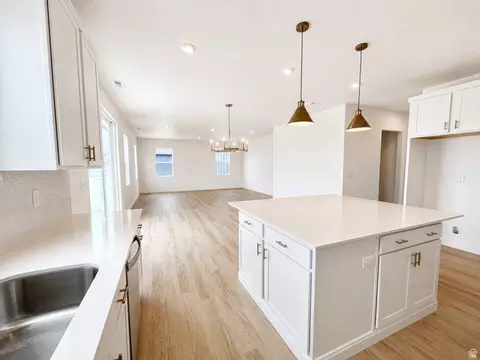 Kitchen - 1089 E Blackfeet Dr #518, Eagle Mountain, UT 84005 photo 2 of 2