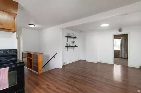 Living - 544 S 500 E, Payson, UT 84651 photo 1 of 5