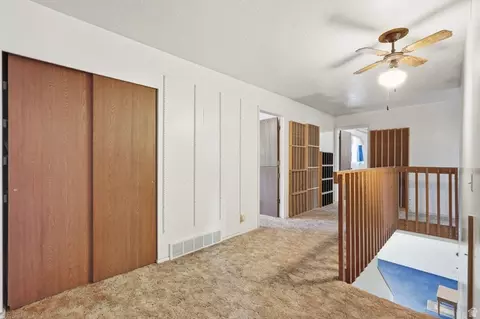 Entry Way - 748 E Antelope Dr N, Layton, UT 84041 photo 2 of 3