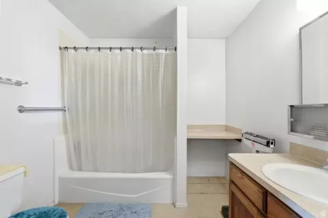 Bath - 748 E Antelope Dr N, Layton, UT 84041 photo 4 of 5