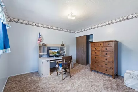 Bedroom - 748 E Antelope Dr N, Layton, UT 84041 photo 5 of 6
