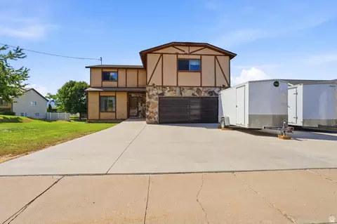 Exterior - 748 E Antelope Dr N, Layton, UT 84041 photo 2 of 8