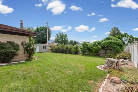 Exterior - 192 E Millerberg Dr S, Sandy, UT 84070 photo 7 of 7