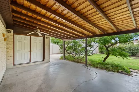 Exterior - 192 E Millerberg Dr S, Sandy, UT 84070 photo 3 of 7