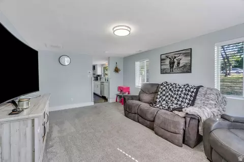 Living - 289 S 500 E, Payson, UT 84651 photo 1 of 1