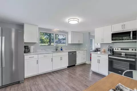Kitchen - 289 S 500 E, Payson, UT 84651 photo 3 of 4