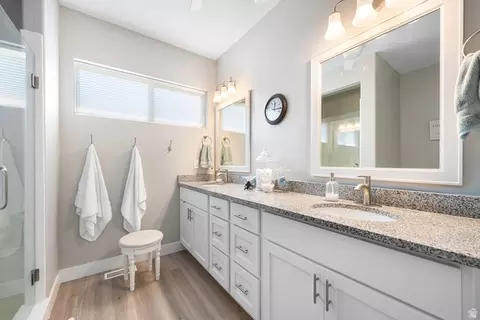 Bath - 1341 S 450 E, Payson, UT 84651 photo 2 of 5
