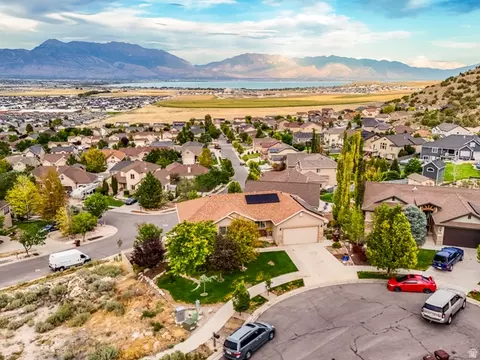 View/Area - 3892 E South Pass Cv, Eagle Mountain, UT 84005 photo 8 of 9