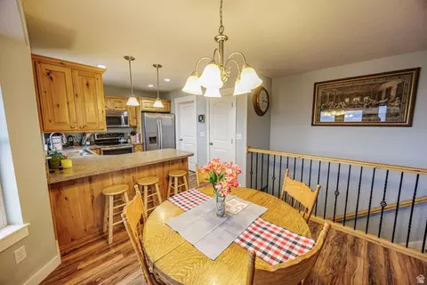 Dining - 3892 E South Pass Cv, Eagle Mountain, UT 84005 photo 2 of 2