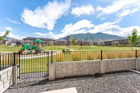 Exterior - 662 N 2560 E, Spanish Fork, UT 84660 photo 3 of 3