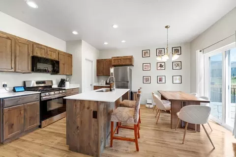 Kitchen - 662 N 2560 E, Spanish Fork, UT 84660 photo 2 of 4