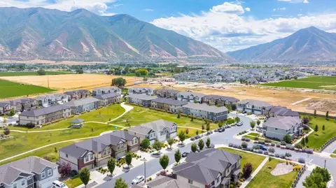 View/Area - 662 N 2560 E, Spanish Fork, UT 84660 photo 3 of 4