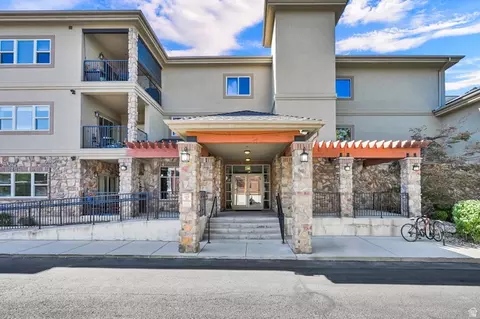 2011 S 2100 E #16, Salt Lake City, UT 84108