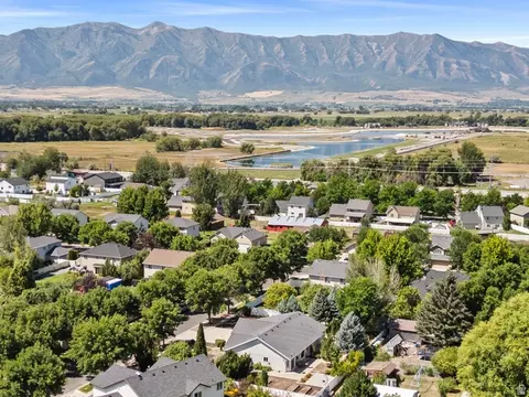 View/Area - 855 W 1040 S, Logan, UT 84321 photo 8 of 12