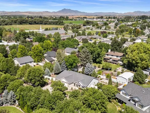 View/Area - 855 W 1040 S, Logan, UT 84321 photo 7 of 12