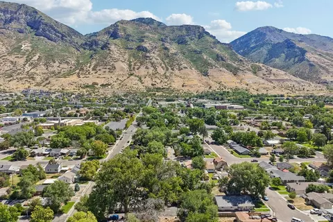 View/Area - 768 E 300 N, Provo, UT 84606 photo 5 of 7