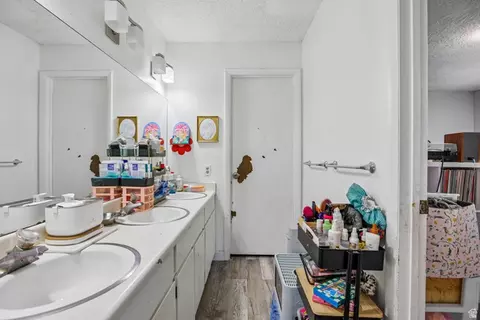 Bath - 768 E 300 N, Provo, UT 84606 photo 1 of 5
