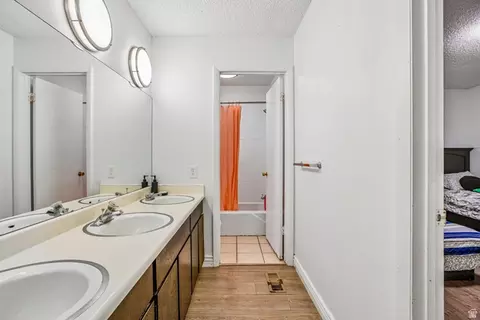 Bath - 768 E 300 N, Provo, UT 84606 photo 4 of 5